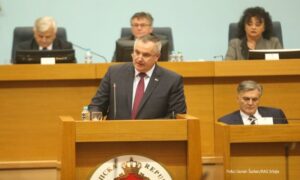 “Mirno spavam, trezvene glave donosim odluke”: Višković tvrdi da ništa ne radi na štetu Srpske