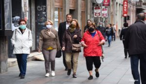 Ima izuzetaka: Ipak ne moraju svi nositi maske na otvorenom u Sarajevu