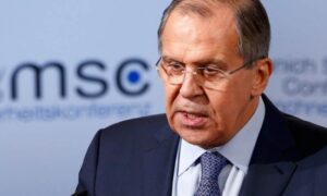 Lavrov uvjeren: Ukrajina nije spremna da uđe u NATO