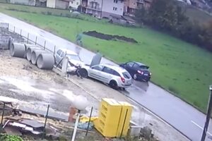 Izgledalo je jezivo: Objavljen snimak stravične nesreće u Novom Selu VIDEO