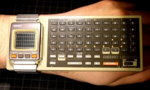Iz 1984. godine: Pogledajte kako je izgledao prvi pametni sat VIDEO