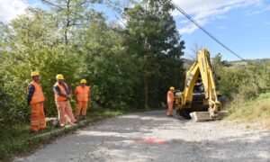 Mukama konačno došao kraj: Počela gradnja vodovoda u gornjem dijelu Novoselije