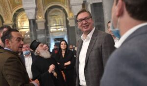 Vučić posjetio Hram Svetog Save i poručio: Ovo će biti nova Aja Sofija VIDEO