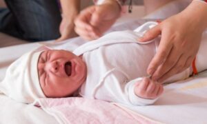 Slučaj šokirao svijet! Policija uhapsila medicinske radnike zbog krađe beba