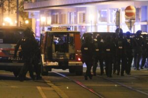 Ministar unutrašnjih poslova Austrije: Teroristički napad u Beču