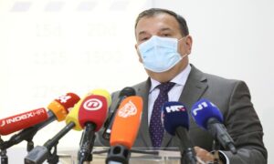 Veoma visoka temperatura zbog korone: Ministar zdravlja izgubio i čulo okusa i mirisa