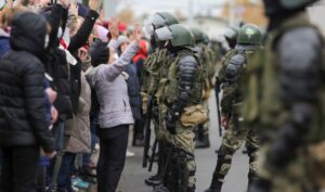 Bjelorusija: Tokom današnjih protesta privedeno preko 800 ljudi