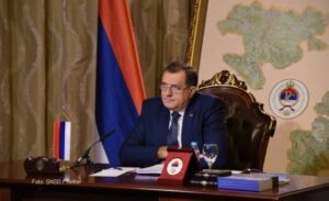 Dodik: Incko pokušava da prigrabi nezakonita ovlašćenja i krši Ustav