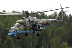 Poginula dva člana posade: Oboren ruski helikopter u blizini granice sa Azerbejdžanom VIDEO