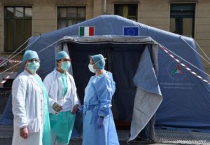Pad zaraženih i umrlih u Italiji: Od posljedica korone preminuo 541 pacijent