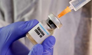 U novim bočicama sa šest doza: Biontek i Fajzer planiraju proizvodnju dvije milijarde vakcina