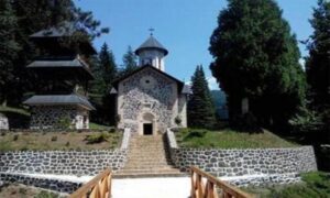 Bezdušnost prelazi sve granice! Obijen srednjovjekovni srpski manastir u Federaciji