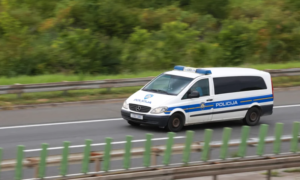 Teška nesreća na auto-putu: Vozač automobila poginuo nakon sudara sa teretnim vozilom