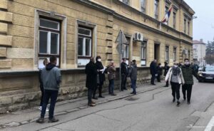 Građani izrevoltirani: Jutros otkrili da su na spisku za glasanje poštom