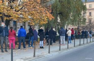 Haos u Domu zdravlja: Pacijenti se zbog gužve svađaju međusobno i s osobljem VIDEO