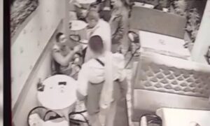 Užas u restoranu! Pretukao muškarca, pa izvadio pištolj i zapucao VIDEO