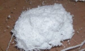 Pronađena droga tokom pretresa: Policija oduzela kokain i spid