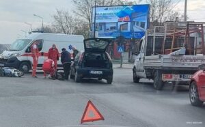 Brzo prebačen u bolnicu: Povrijeđen motociklista nakon sudara sa autom