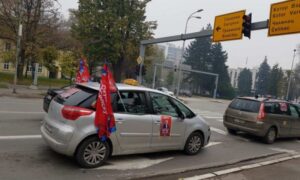 Kratak defile kroz grad: Banjalučki taksisti pružili podršku Radojičiću i SNSD-u