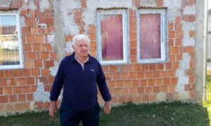 Nesrećni čovjek bio u svom dvorištu: Kamenovan srpski povratnik u Drenovcu kod Kline