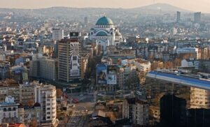 Građane Srbije čekaju izbori: Od ponoći počinje izborna tišina