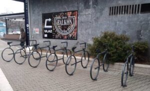 Zanimljivog oblika: U centru grada postavljen parking za bicikle