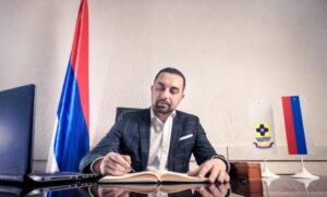 Jerinić: Srpska je demokratska zajednica u kojoj svi imaju ista prava