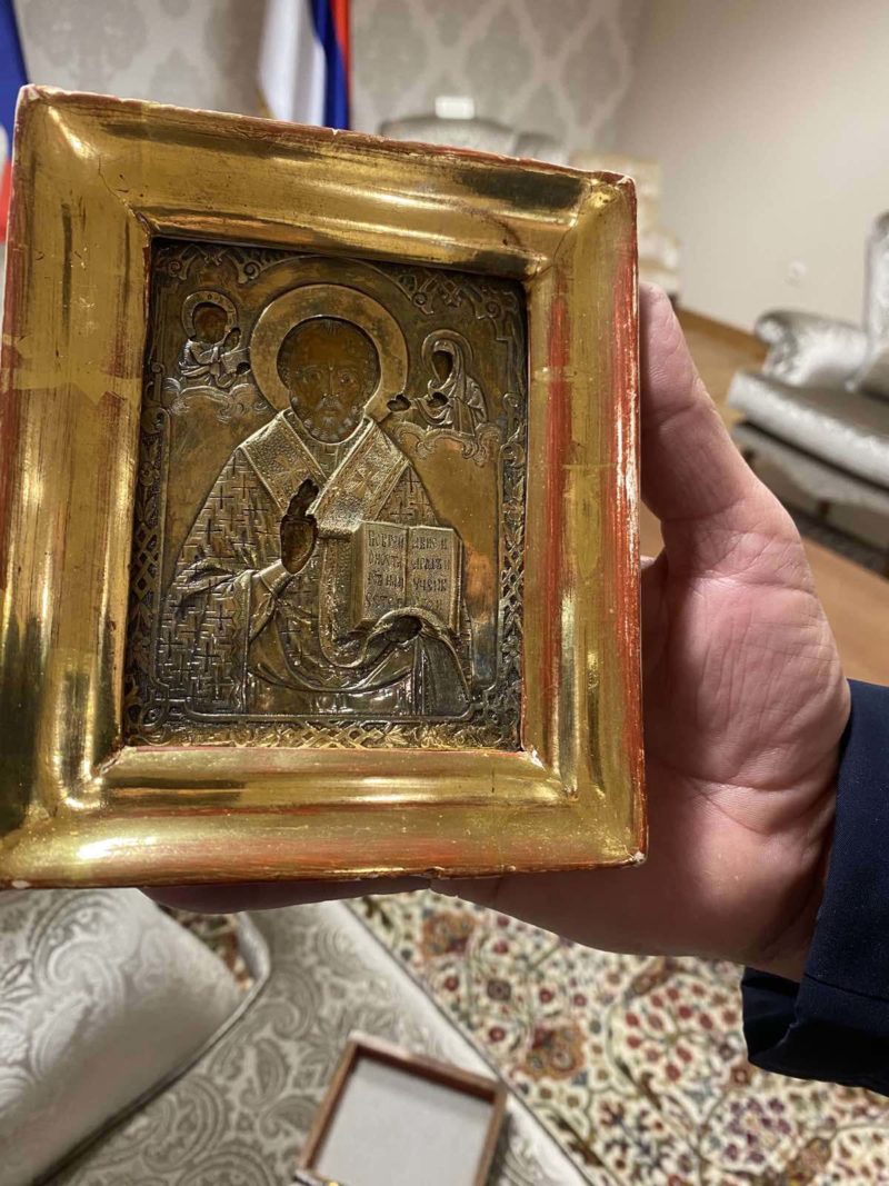 Pozlaćeni poklon! Lavrov od Dodika dobio ikonu koja je stara čak 300 godina  FOTO | BL Portal