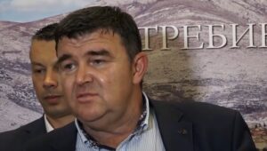 DNS raspustio Gradski odbor stranke u Trebinju: Vlatković isključen iz stranke