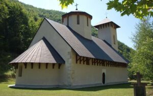 Nezapamćen zločin u Šipovu: Monah izboden nasmrt u manastiru Glogovac