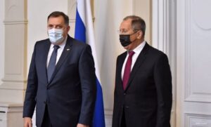 “Nedoraslo ponašanje”: Dodik rekao da su Džaferović i Komšić ispali smiješni