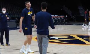 Zvuk harmonike u NBA: Jokić i Marej zaigrali kolo na treningu VIDEO