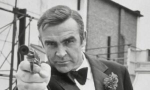 Premašio očekivanja! Konerijev pištolj iz prvog “Džejms Bonda” prodan za 256.000 dolara