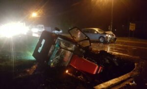 Saobraćajka kod Srpca: Nakon sudara sa automobilom traktor sletio sa kolovoza
