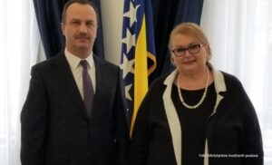 “Što prije rasvijetliti slučaj ‘ikona'”: Ambasador Ukrajine sastao se sa Turkovićevom
