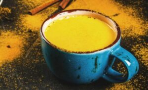 Šoljica “čistog zdravlja”: Čaj od kurkume jača imunitet štiti jetru i čisti kožu