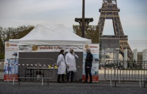 Od početka epidemije u Francuskoj preminulo više od 70.000 ljudi