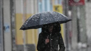 Nikud bez kišobrana: Sutra oblačno sa slabim padavinama i hladnije