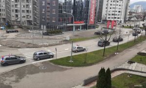 Slavljenička atmosfera u Banjaluci: Kolona vozila išla ulicama u čast Dana Republike Srpske VIDEO