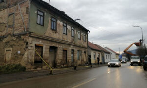 Posljedice zemljotresa u Kostajnici: Još se zbraja šteta na objektima, infrastrukturi i privredi