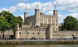 Vjerovanje tvrdi – kraljevstvu se “loše piše”: Nestao gavran, čuvar Londonskog tornja