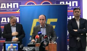 Knežević: Crnu Goru očekuje ozbiljna institucionalna kriza