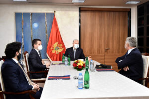 U zgradi Vlade Crne Gore održan sastanak: Đukanović najavio da će potpisati zakone