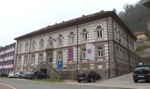 “Omogućiti izučavanje bosanskog jezika”: Sud utvrdio diskriminaciju bošnjačkih đaka iz Konjević Polja