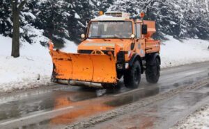 Snijeg u Banjaluci: Ekipe zimske službe su na terenu