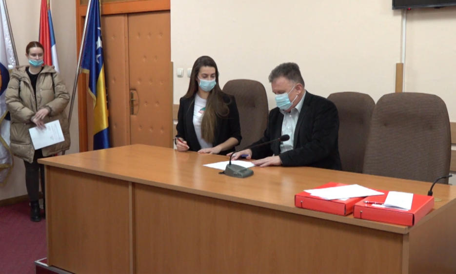 Stipendije u Gradišci dobilo 166 studenata