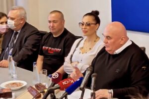 Pres konferencija posvećena suvom mesu: Palma i Ceca predstavili recept