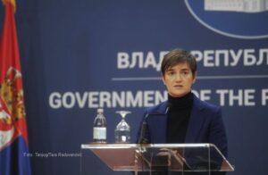 Brnabić o zabrani vještačke oplodnje istopolnim parovima: Riješiti po zakonu