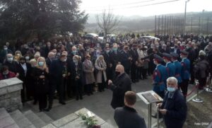 Ustaše krvnički ubile više od 2.300 Srba: Služen pomen i položeni vijenci u Drakuliću