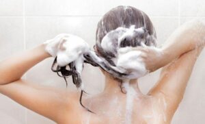 Gdje griješite i kako to ispraviti: Savjeti za pranje kose frizera Megan Markl